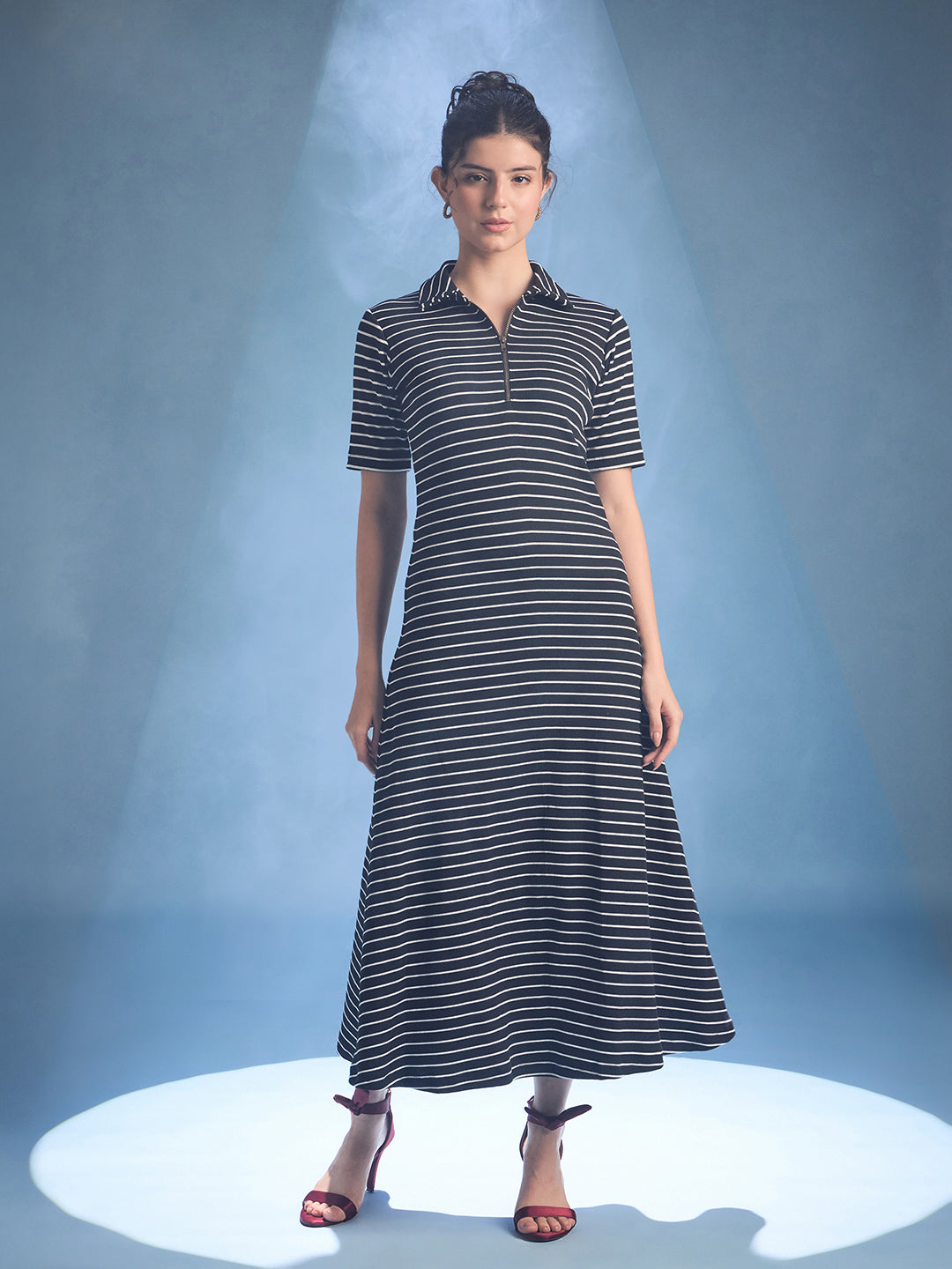 Stretchable Front Zip-up Midi Dress