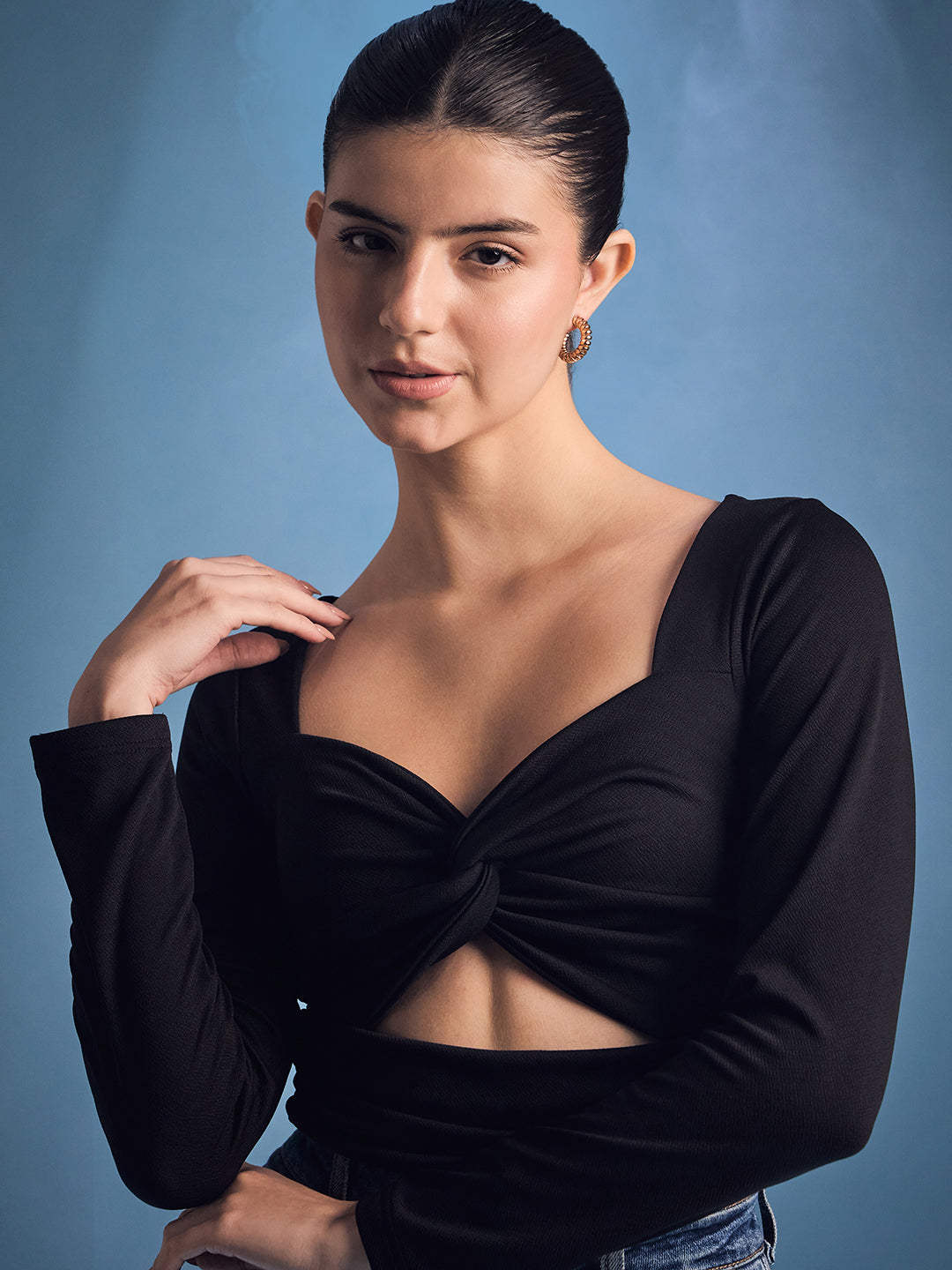 Stretchable Knotted Full Sleeves Crop Top - Uptownie