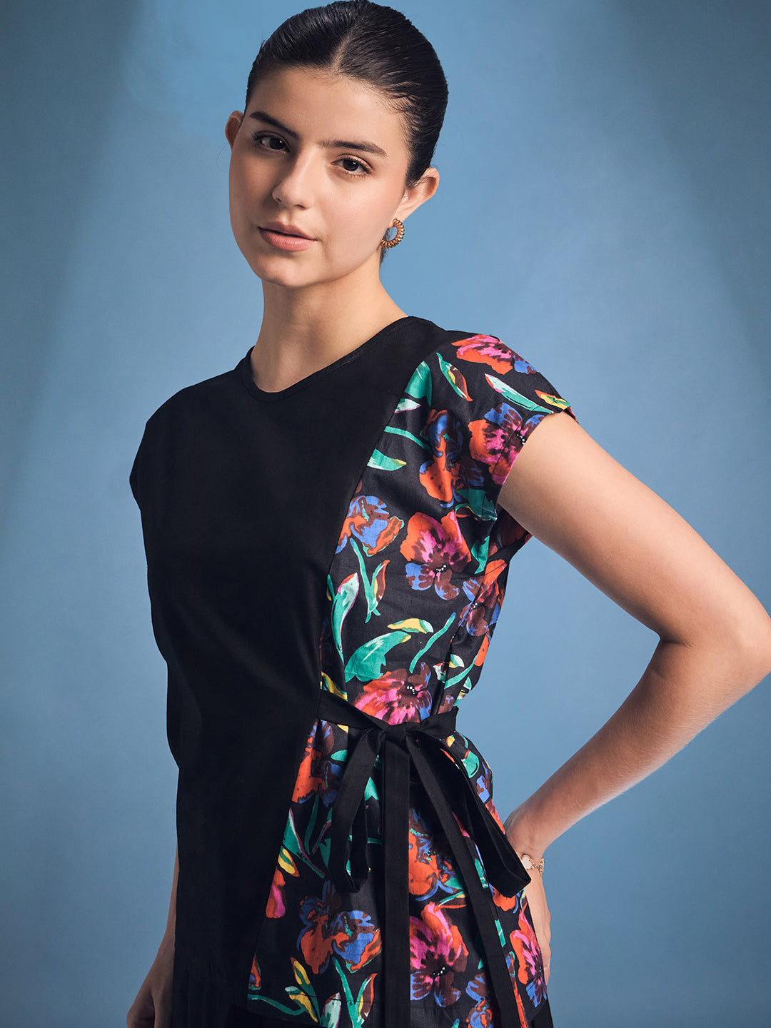Contrast Tie Up Cotton Top - Uptownie