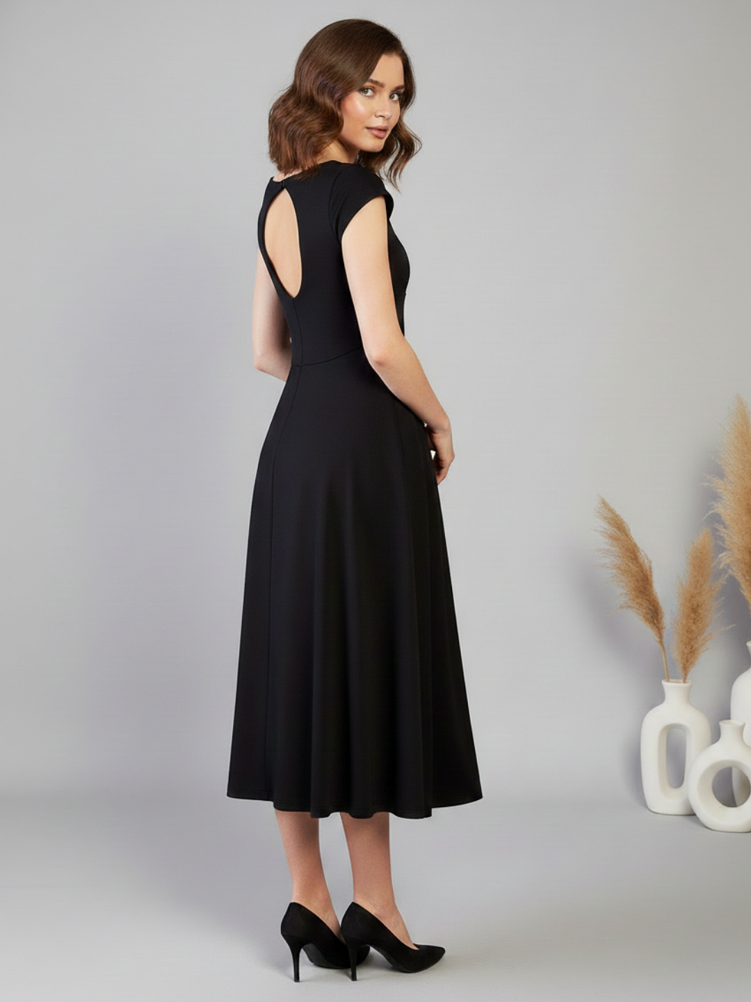 Stretchable Backless Midi Dress