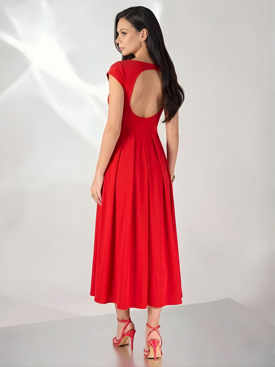 Stretchable Backless Midi Dress