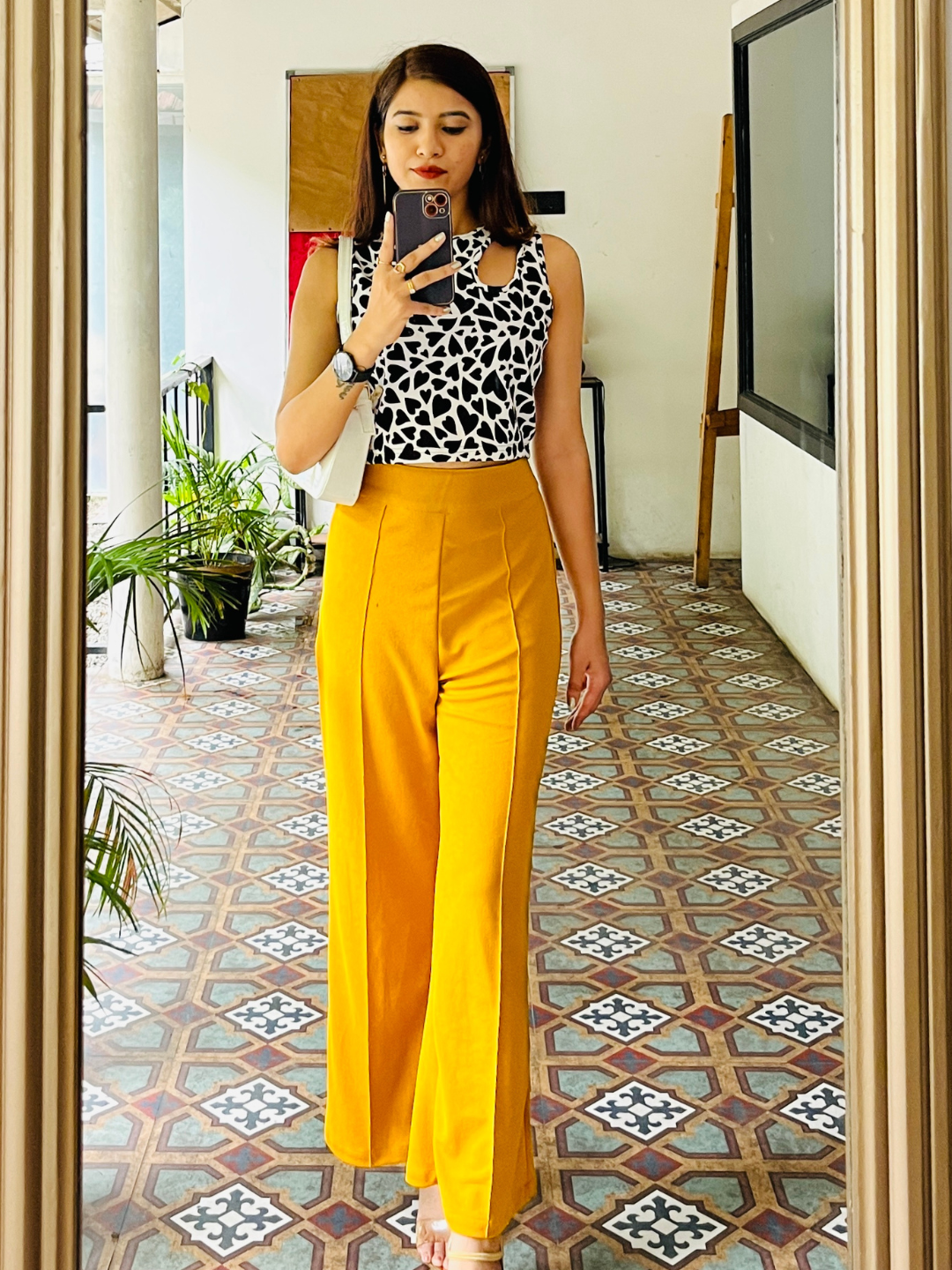 How should I style parallel pants or palazzos for a Western look  Quora