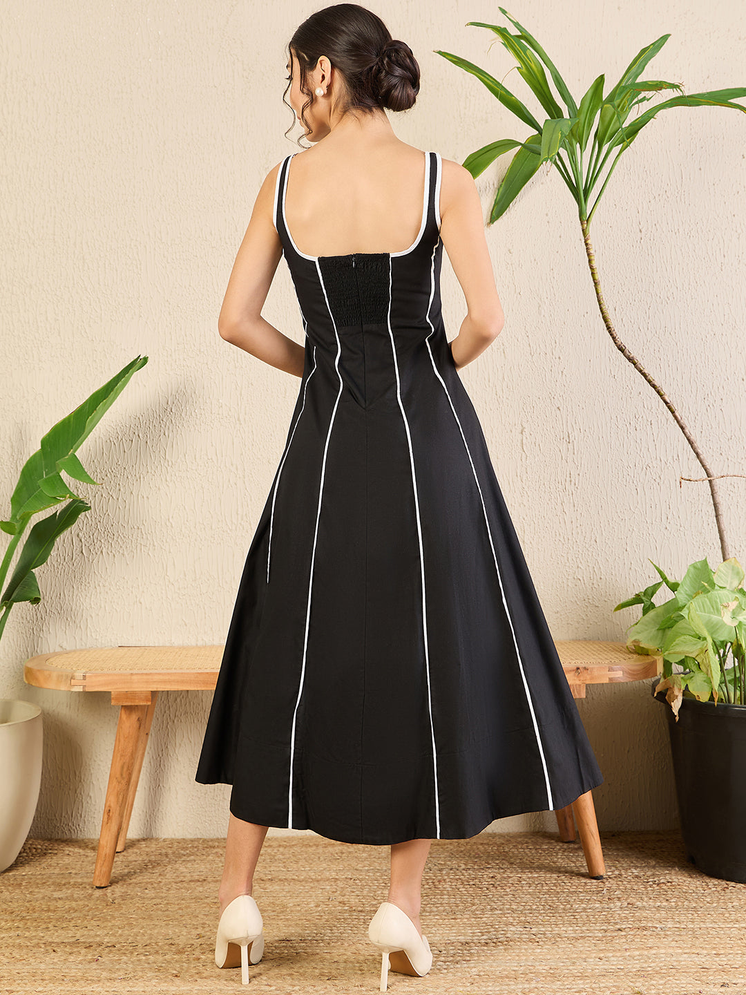 Panelled Maxi dress - Uptownie