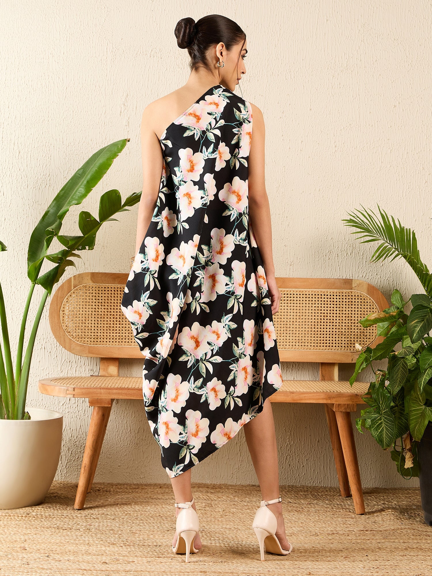 Asymmetric One-Shoulder Crepe Dress - Uptownie