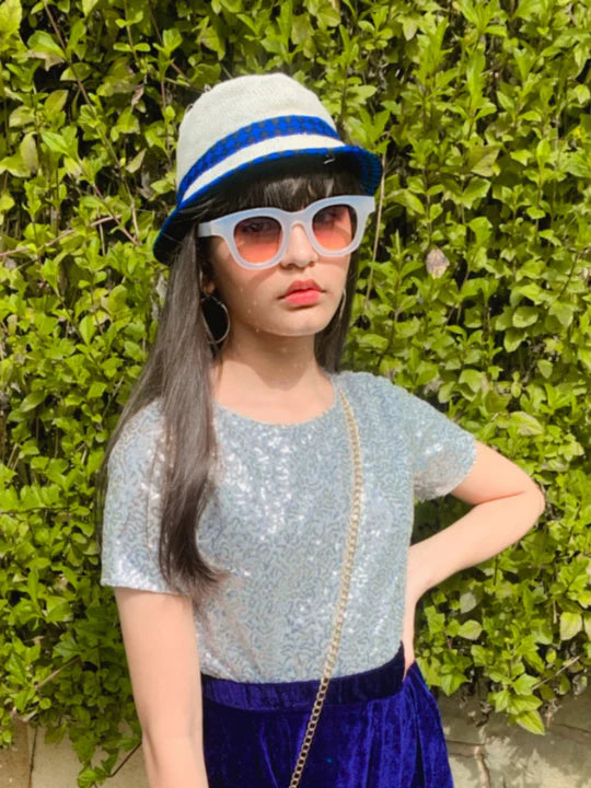 Little girl 2025 sequin top