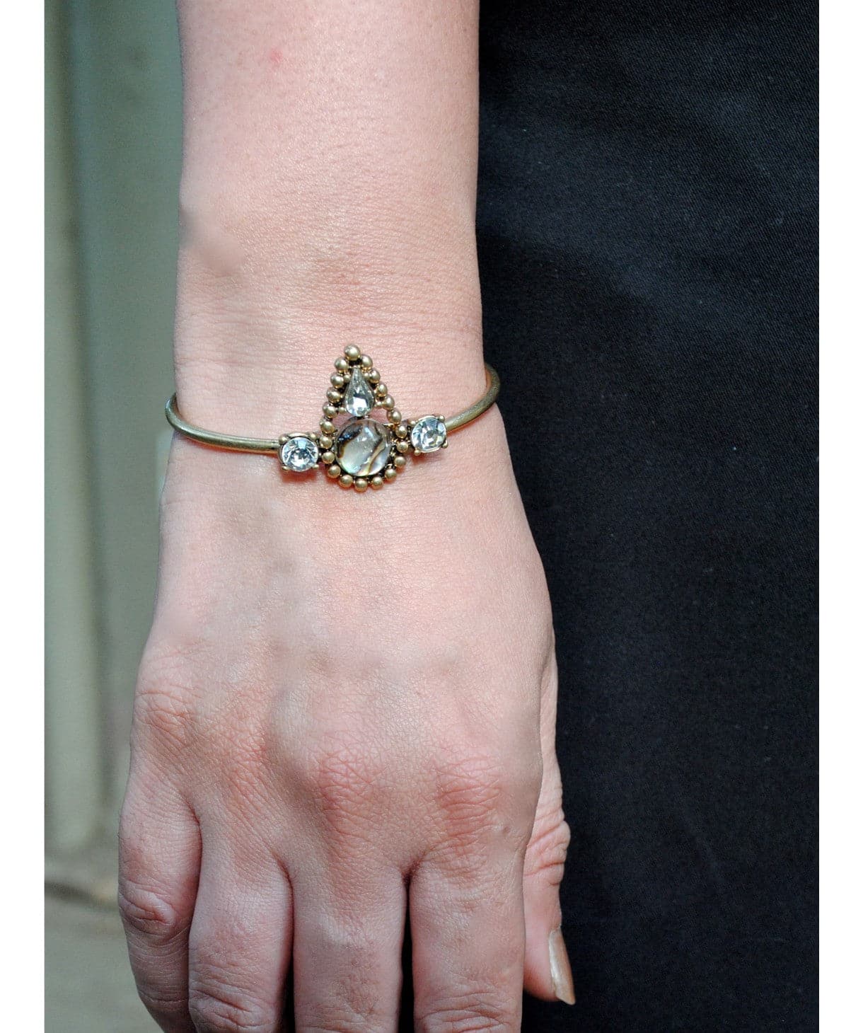 Vintage Embellished Bracelet - Uptownie